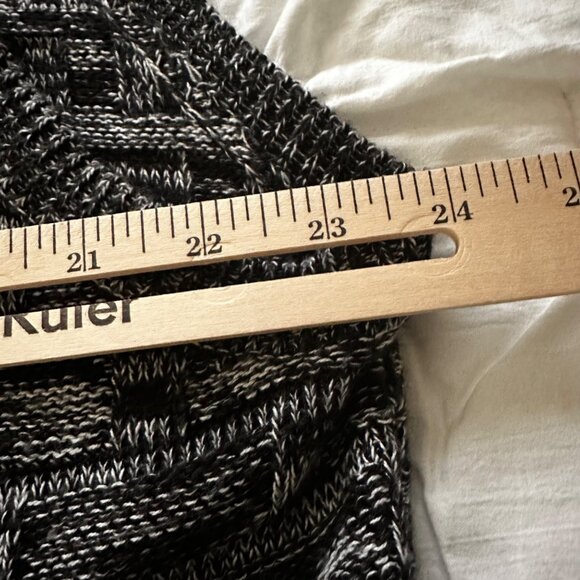 Salon Studio Black & White Basket Weave Knit Sleeveless Vest SZ XX Academia - Picture 6 of 9